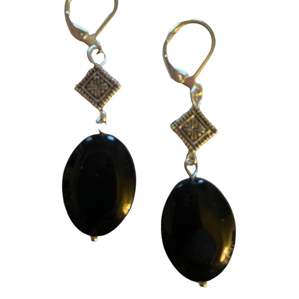 HAND CRAFTED Earrings Black Silver Dangling